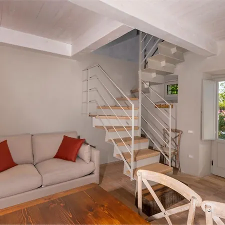 I Casali Di Benveduti Apartment *