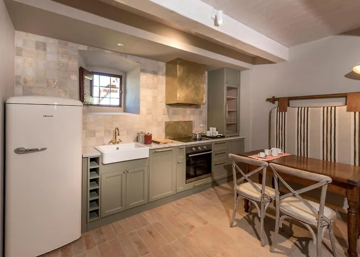 I Casali Di Benveduti Апартаменты